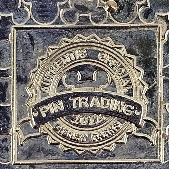 DISNEY Pin Trading ~ Character Deluxe Starter Set ~ GOOFY ~ 2013 - Picture 9 of 12